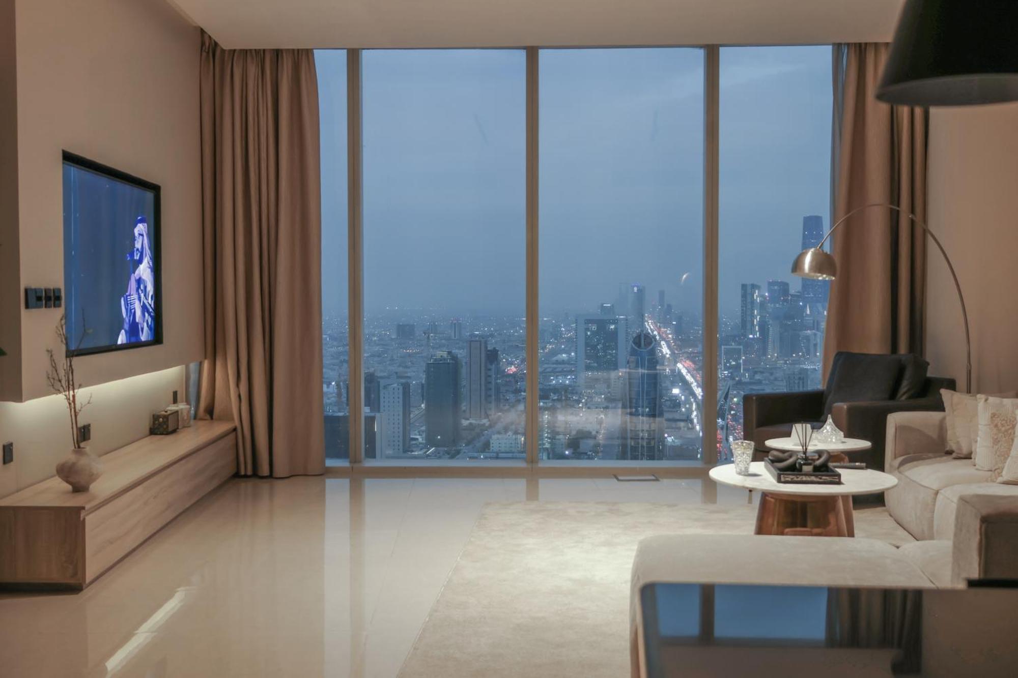 Skyline View Rafal Tower Apartment